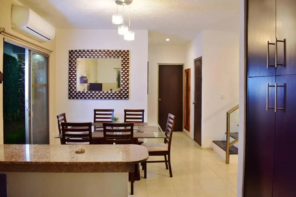 فيلا Casa Hector, Con Jacuzzi, Cerca Del Foro Gnp. ميريدا بيت للعطل