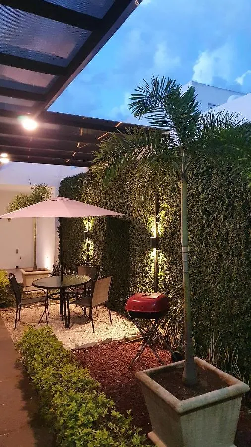 فيلا Casa Hector, Con Jacuzzi, Cerca Del Foro Gnp. ميريدا بيت للعطل