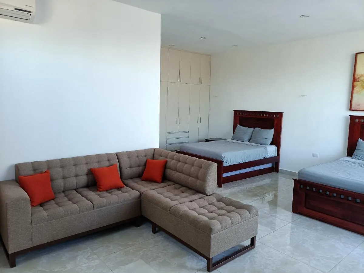 بيت للعطل فيلا Casa Hector, Con Jacuzzi, Cerca Del Foro Gnp. ميريدا