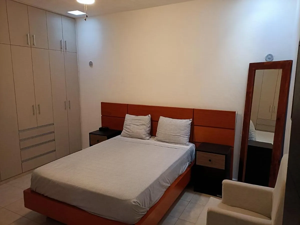 Holiday home Casa Hector, Con Jacuzzi, Cerca Del Foro Gnp. Villa Merida