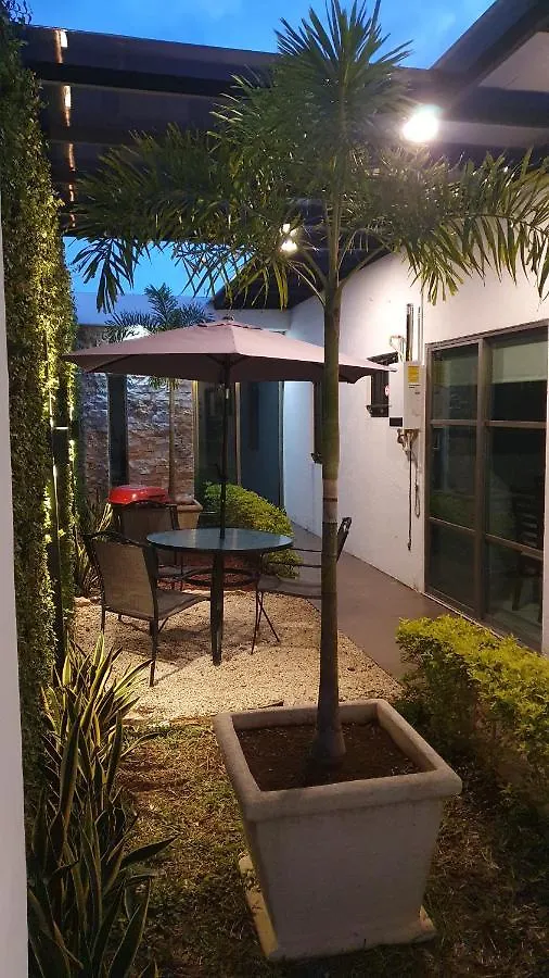 Casa Hector, con Jacuzzi, cerca del Foro GNP. Villa Mérida 0*,