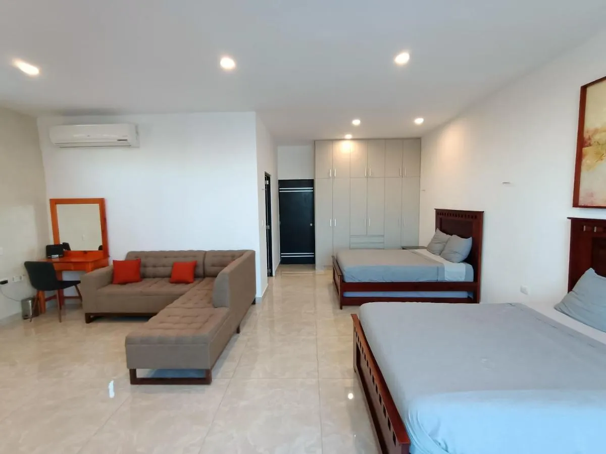 Casa Hector, con Jacuzzi, cerca del Foro GNP. Villa Mérida 0*,  México