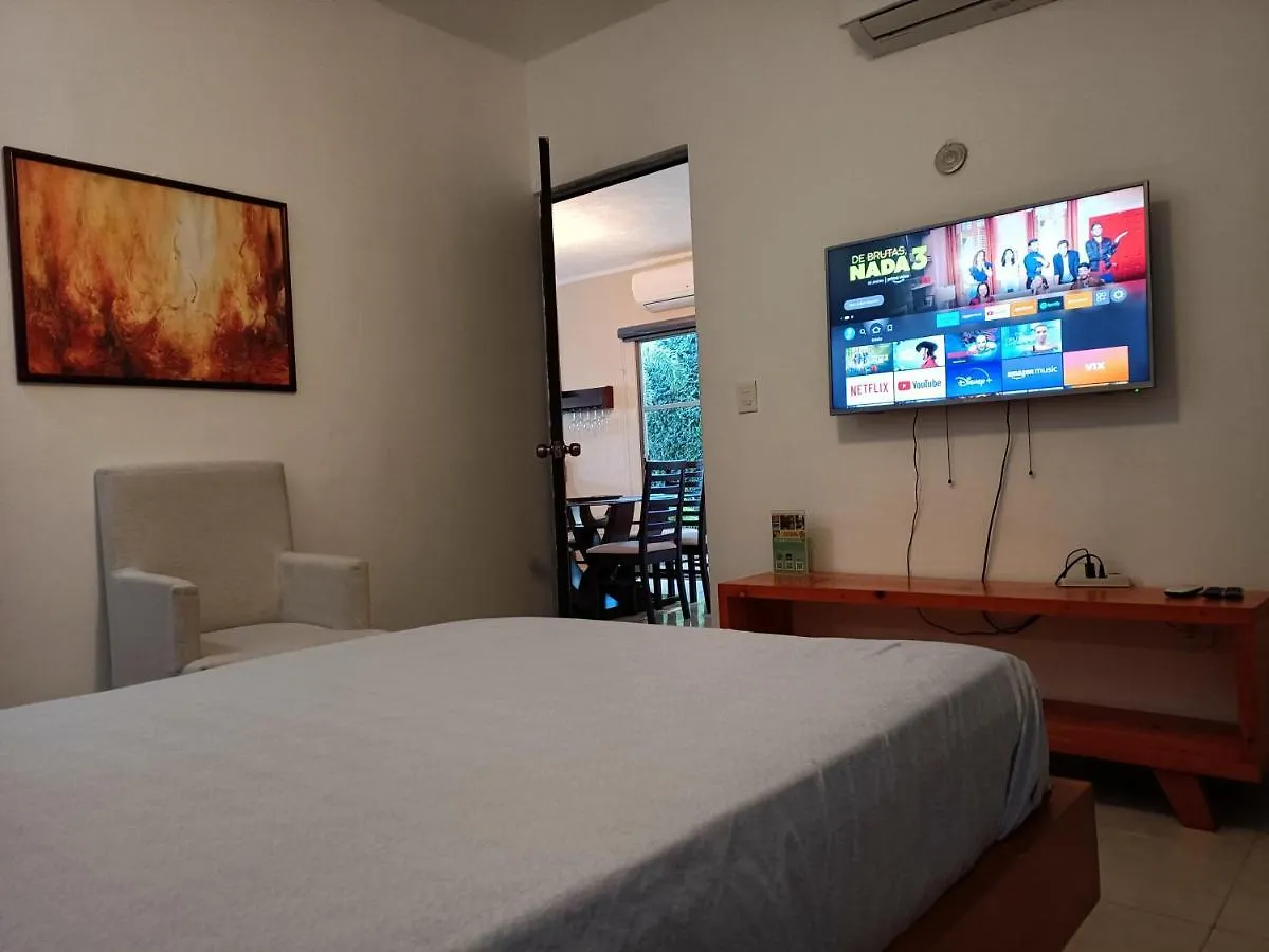 Casa Hector, con Jacuzzi, cerca del Foro GNP. Villa Mérida 0*,